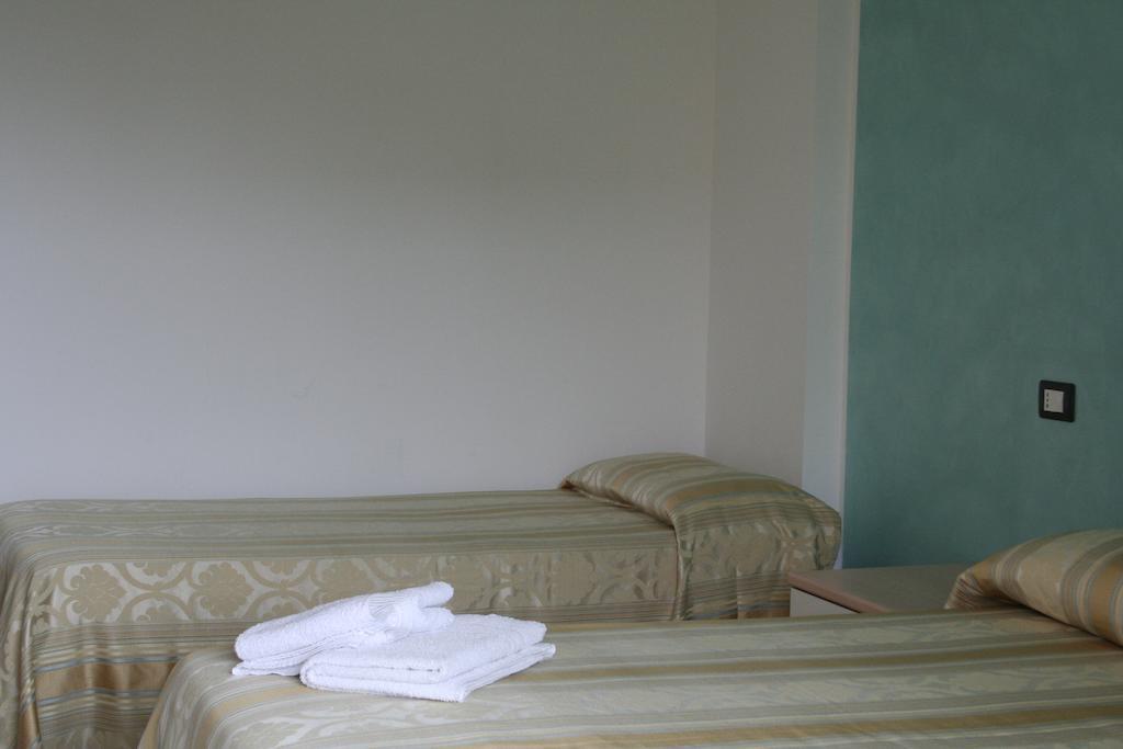Bed And Breakfast Cirelli Scalea Room photo